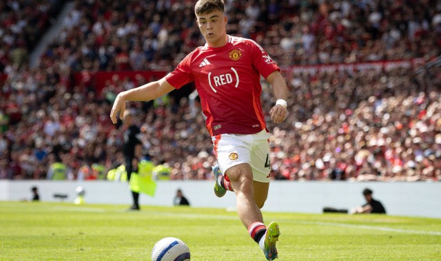 罗马诺：曼联左后卫阿马斯将租借加盟诺维奇，交易预计周四敲定