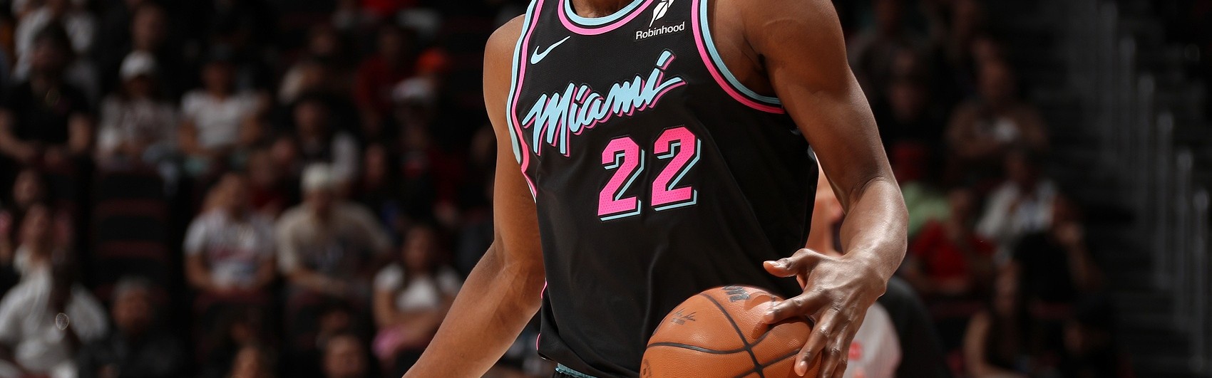 开云娱乐app安全登录-维金斯：赛季漫长 局势瞬息万变 我们必须坚持下去 不能自暴自弃