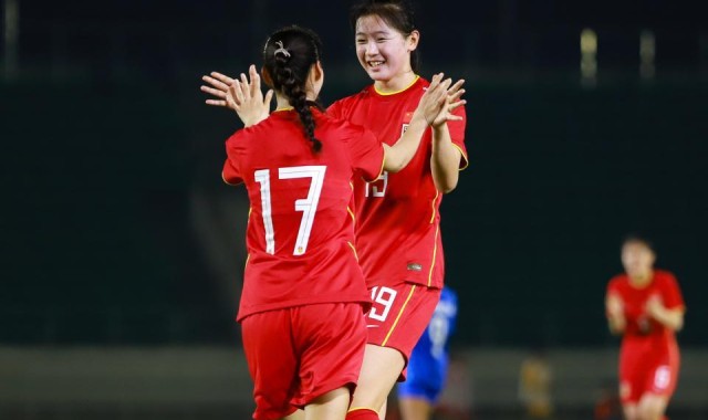 开云娱乐app安全登录-U20女足三连胜晋级！20年第一次，轰6球0失球，肖亚飞建功
