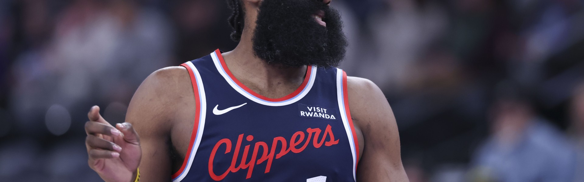 名记：骑士希望哈登提升莫布里&amp;阿伦的表现 同时分担米切尔的担子