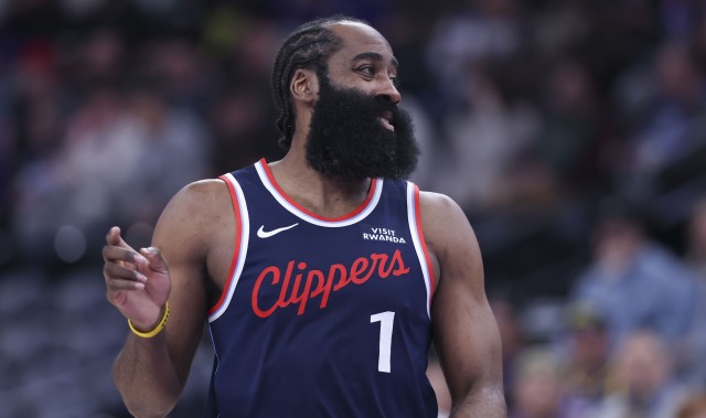 名记：骑士希望哈登提升莫布里&amp;阿伦的表现 同时分担米切尔的担子