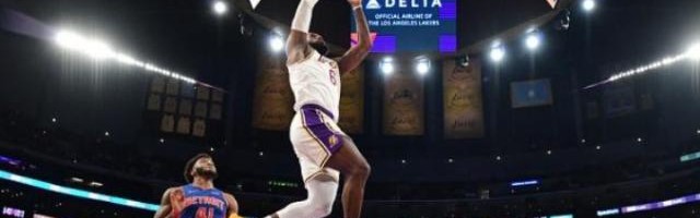 开云娱乐app安全登录-火药味未达到期待 三巨头合砍83分湖人稳收胜利