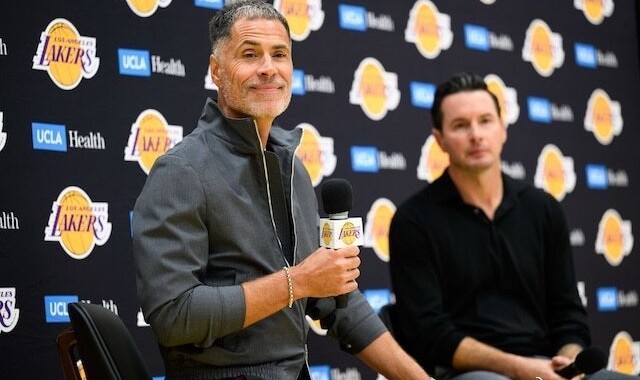 Kysports-曝湖人满意现有阵容！将专注买断市场 与多位球星有传闻但预计无动作|詹姆斯|洛杉矶湖人队|NBA常规赛|nba|交易_新浪体育_新浪新闻